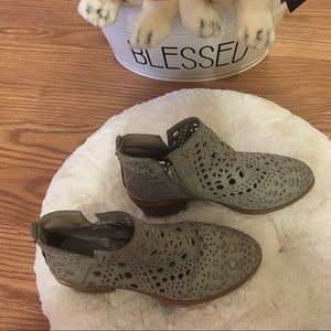 Steve Madden booties